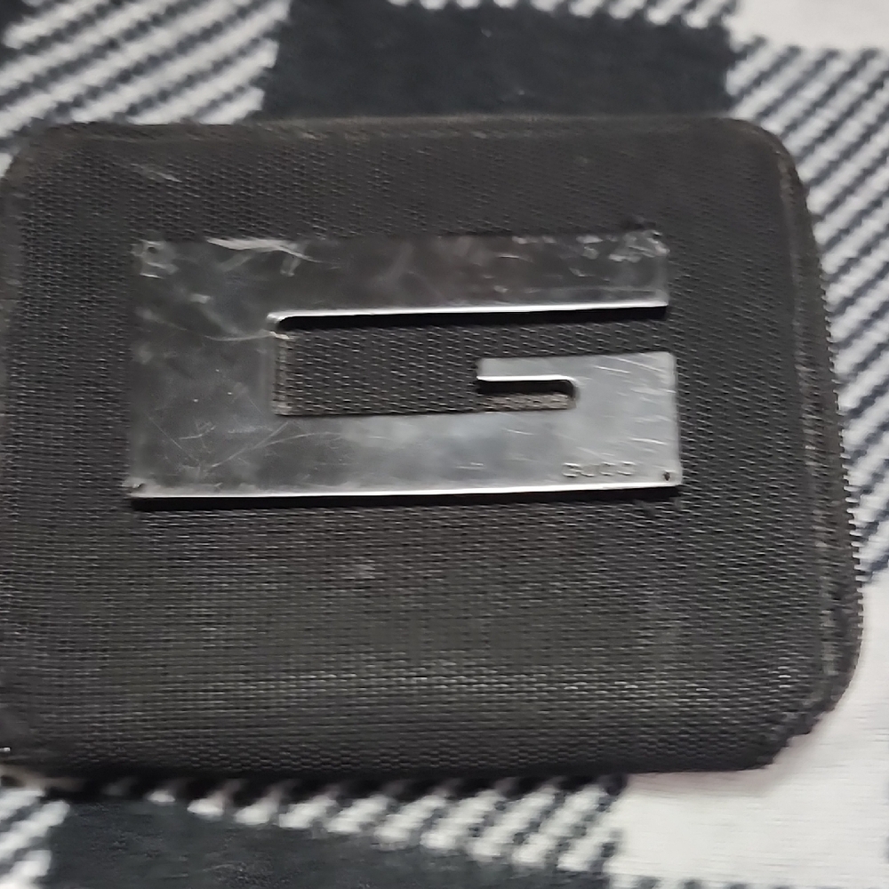 Authentic gucci Black Wallet with Silver Logo